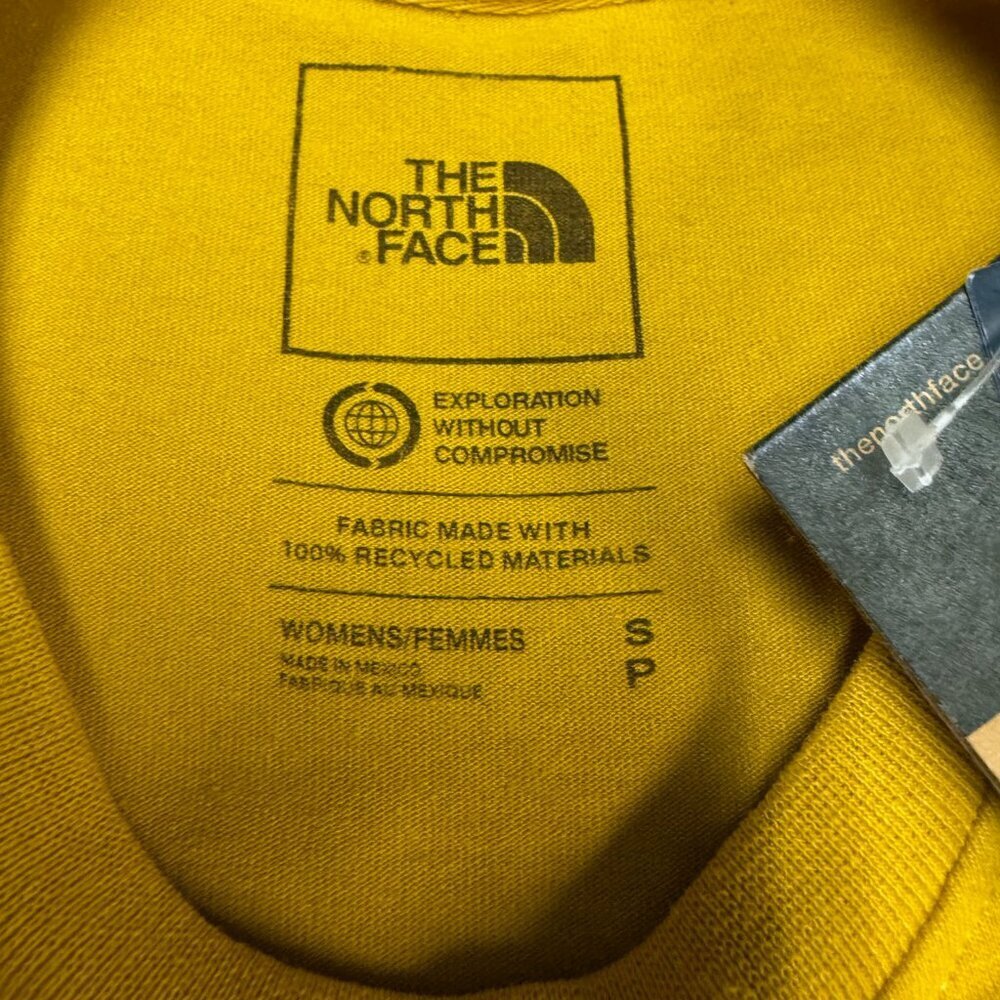 The North Face Heritage Patch Pocket Tee Women’s Small Ironwood Yellow NWT - Picture 4 of 8